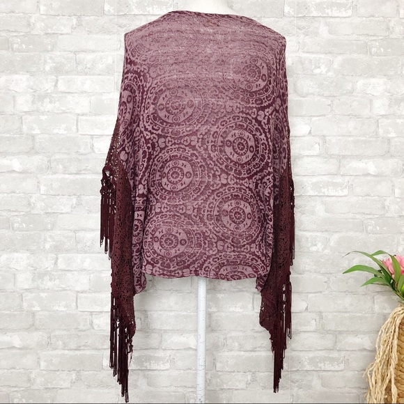 HOLLISTER Bohemian Burgundy Shawl Poncho Cardigan with Fringe Detail Size XS/S - Picture 3 of 11